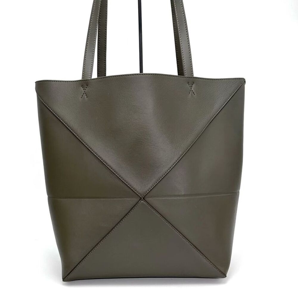 Loewe Women Pre-Loved Bag Very Good Condition - Picture 2 of 6